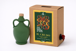 - LA TAVOLA MEDITERRANEA - Collezione VitOlio 1955 - Orcio in ceramica artigianale 500 ml + Olio Extravergine Coratina Bag in Box 3L