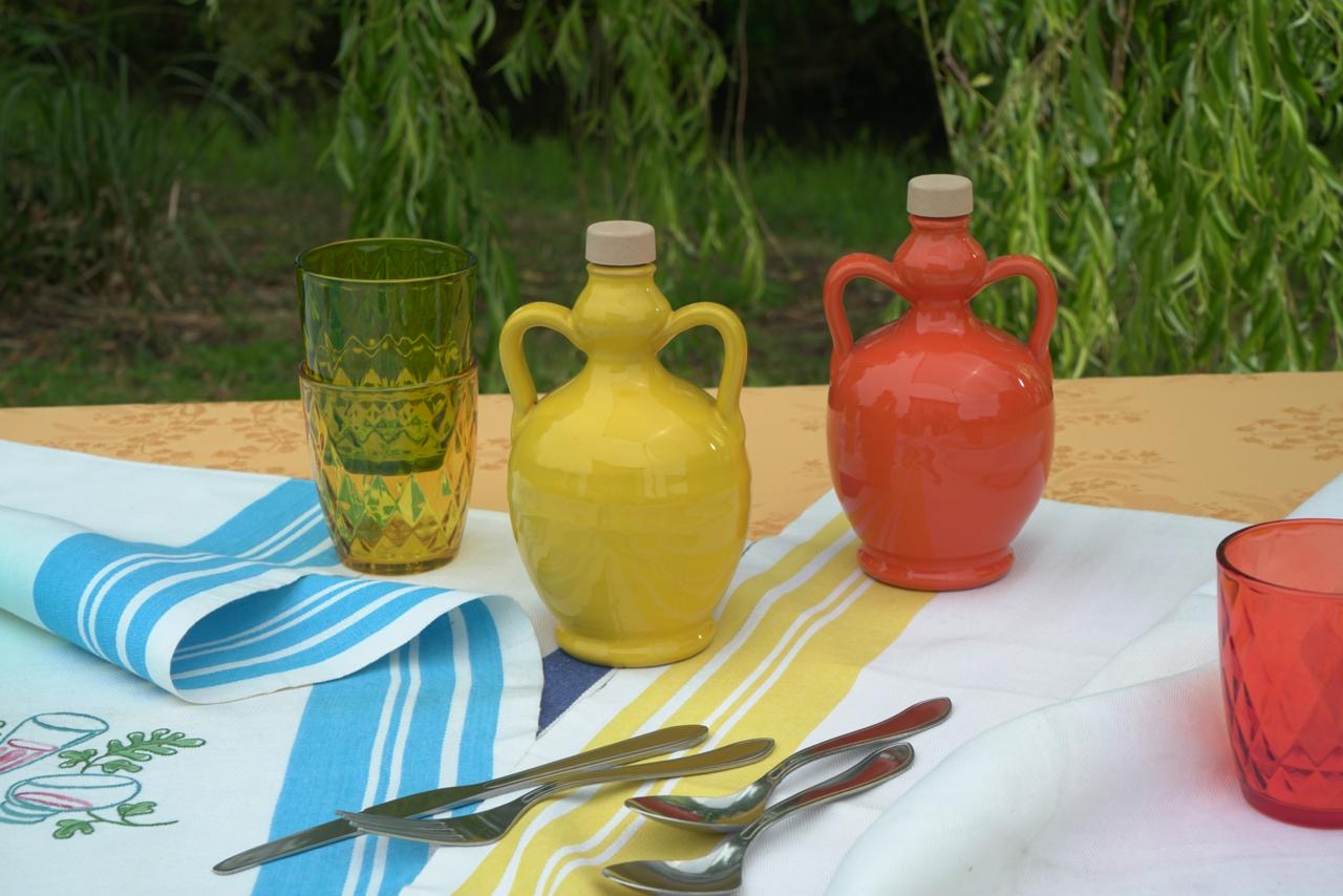 - LA TAVOLA MEDITERRANEA - Collezione VitOlio 1955 - Orcio in ceramica artigianale 500 ml + Olio Extravergine Coratina Bag in Box 3L